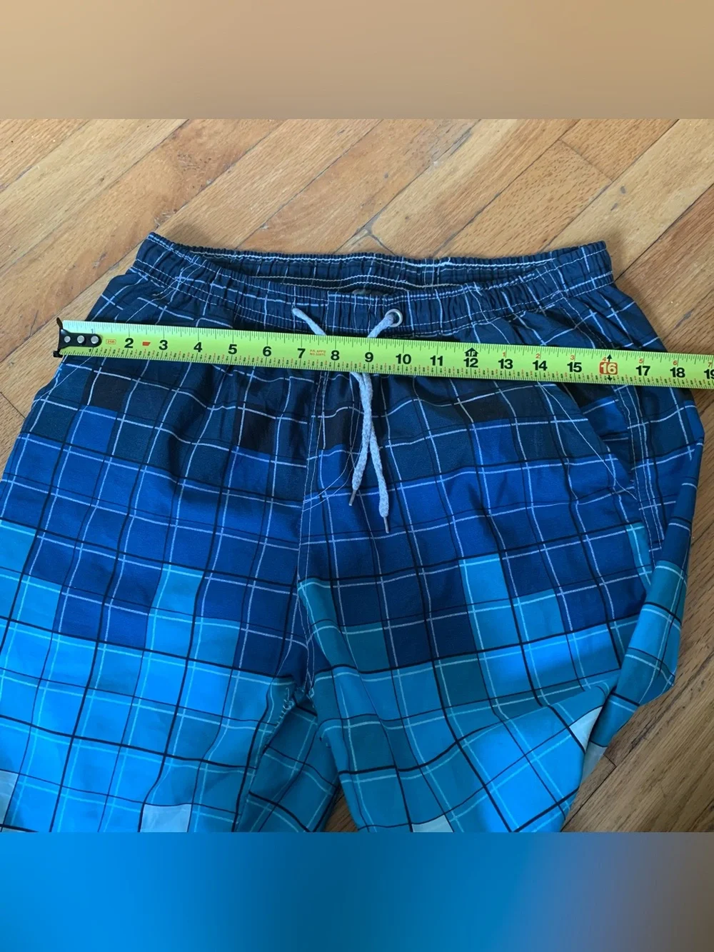 Blue and white plaid polyester swim trunks with gradient effect size XL